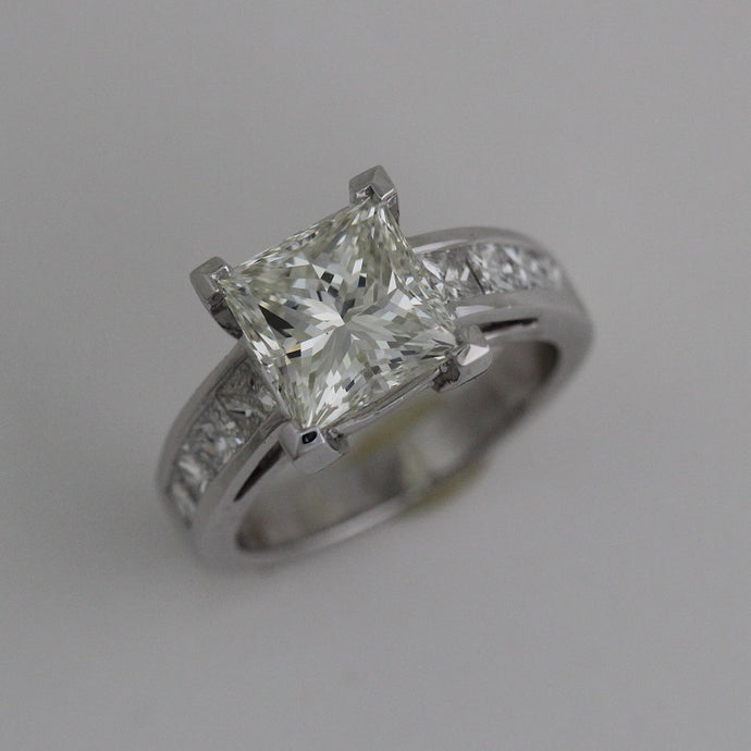 Princess Cut Diamond Engagement Ring - 4 CTW