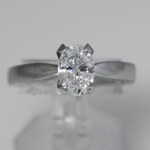 Load image into Gallery viewer, Oval Diamond Ring I VS1 - GIA 1.14CT