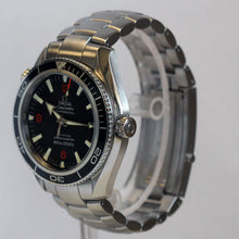 Load image into Gallery viewer, Omega Seamaster Planet Ocean 2201.51.00
