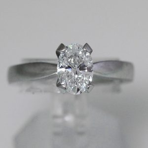 Oval Diamond Ring I VS1 - GIA 1.14CT